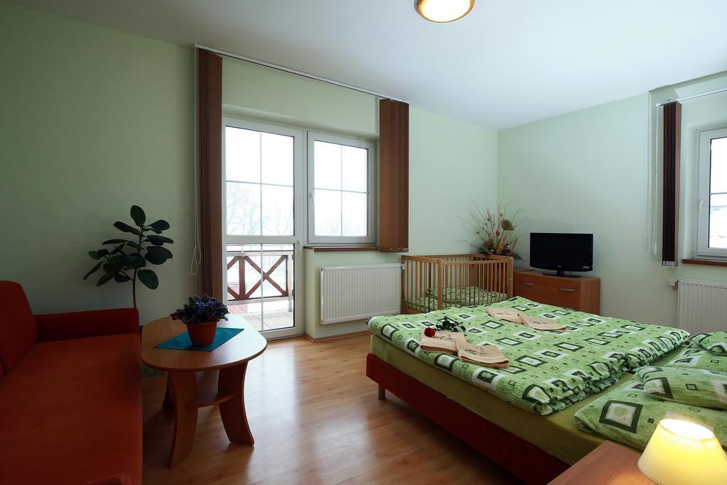 Wellness Penzion Pod Rozhlednou Kostelec nad Orlicí Habitación foto